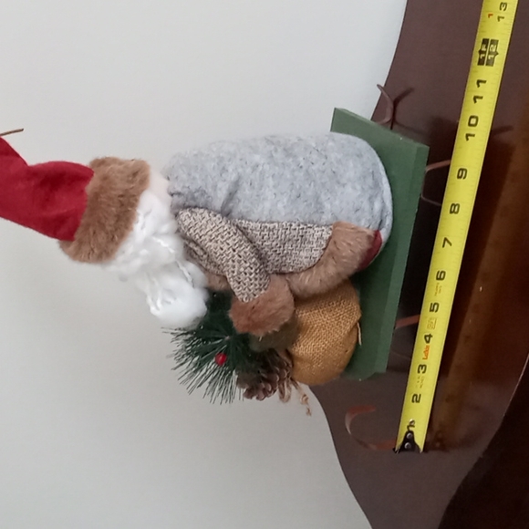 🆕️ 15" Santa on a Sleigh - Picture 6 of 8